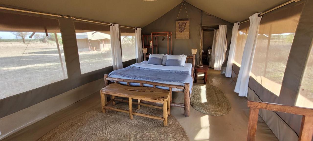 Zawadi Camp Hotel Serengeti Bagian luar foto