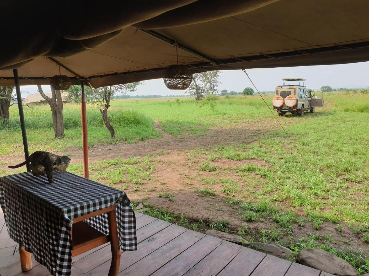 Zawadi Camp Hotel Serengeti Bagian luar foto